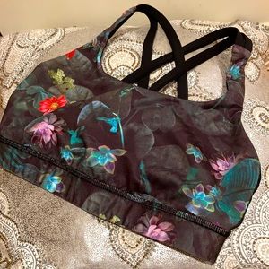 Genuine Lululemon sports bra